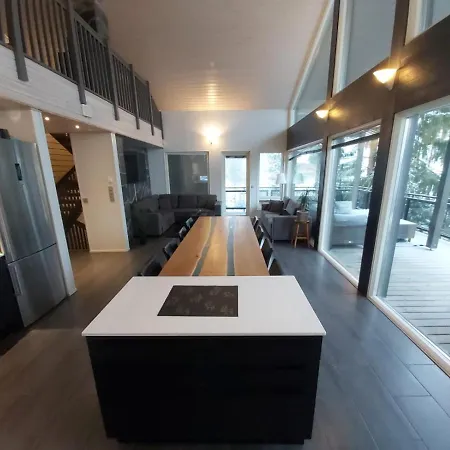 Karpalo * 塔库沃里